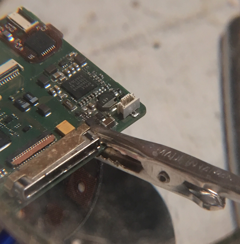 Illustration for article titled DIY Electronics Repair